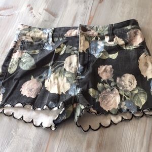 Tinseltown Floral Black Shorts Spring Summer 9